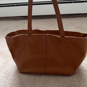 Vilenca  elegant  Tan Leather Tote Bag